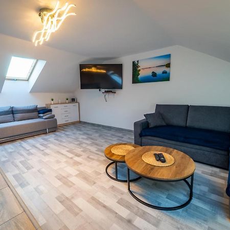 Apartament Nad Jeziorem Mikolajki Bagian luar foto